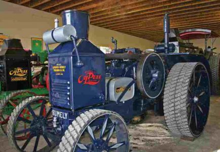 Ted Billups Tractor and Crawler Collection Up for Auction Image